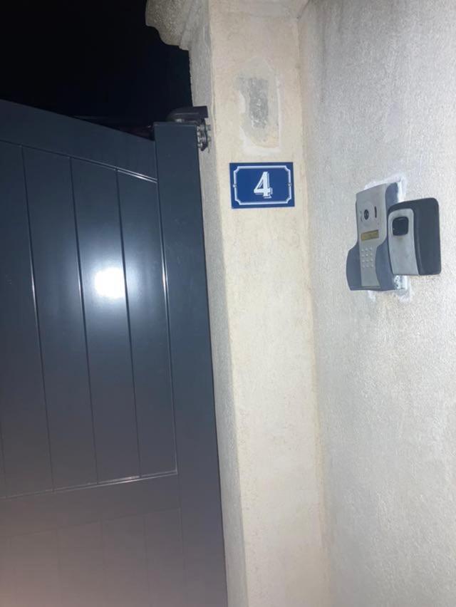 LA nuit étoilée Hotel Marsella Habitación foto